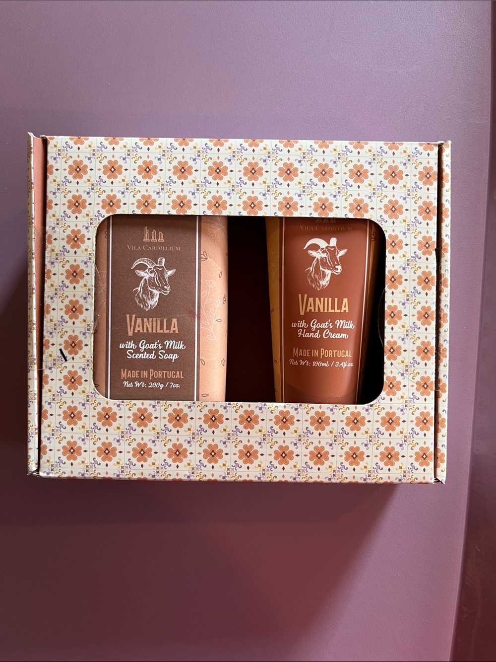 Vila Cardillium Vanilla with Goat's Milk Hand Cream & Scented Soap Set